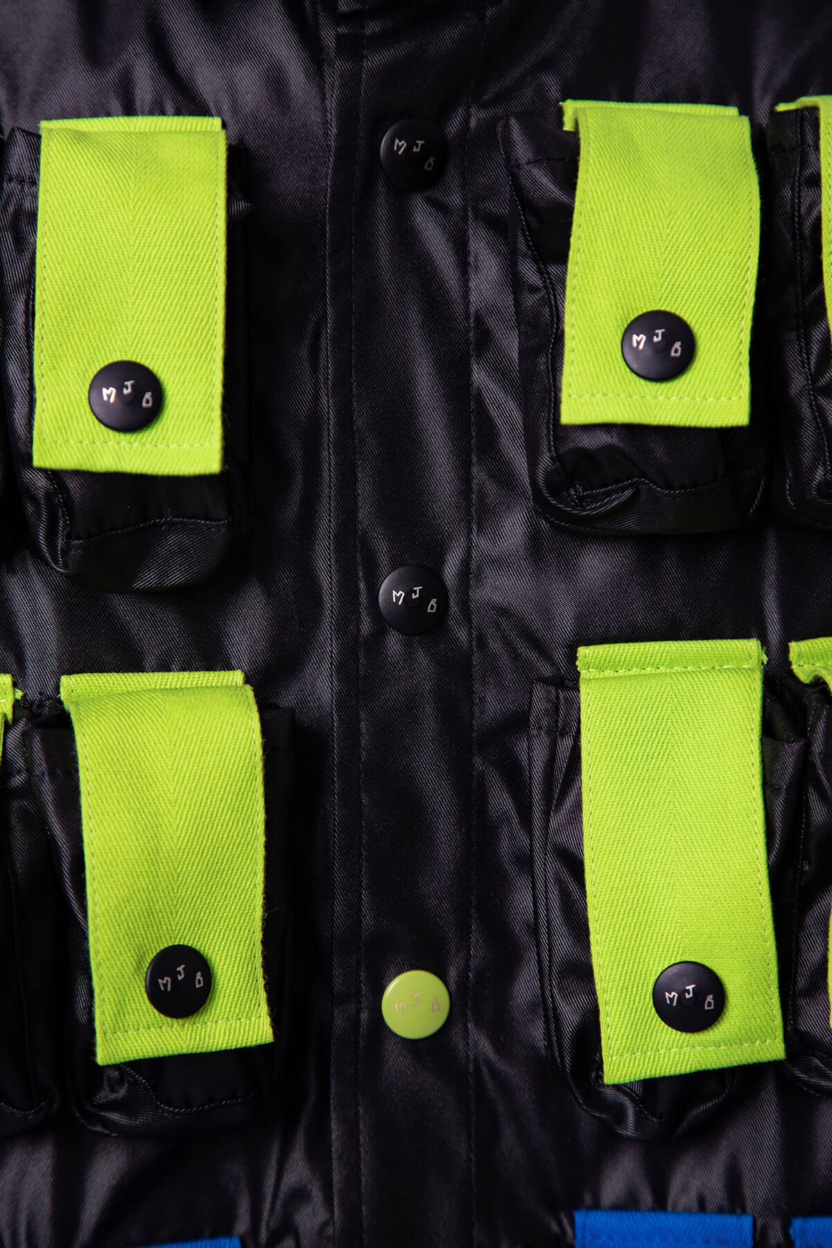 LÚCIO COLOURFUL HERO RECYCLED NYLON AMP VEST