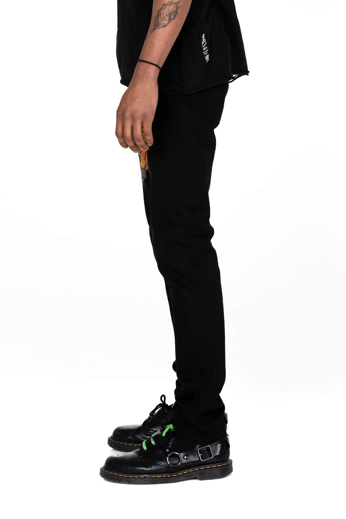 DISTRESSED EAGLE CRIXUS JEANS - MJB